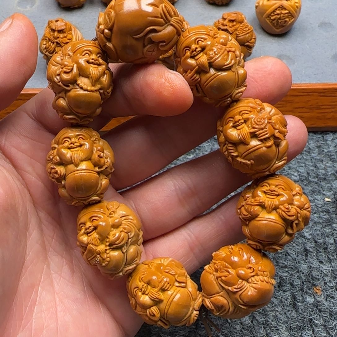 橄榄核吊坠……………………