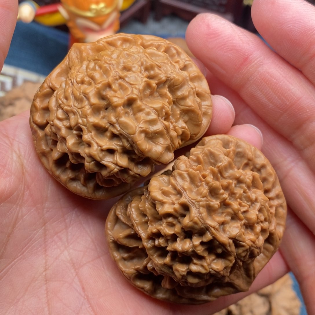 文玩核桃把件51官帽