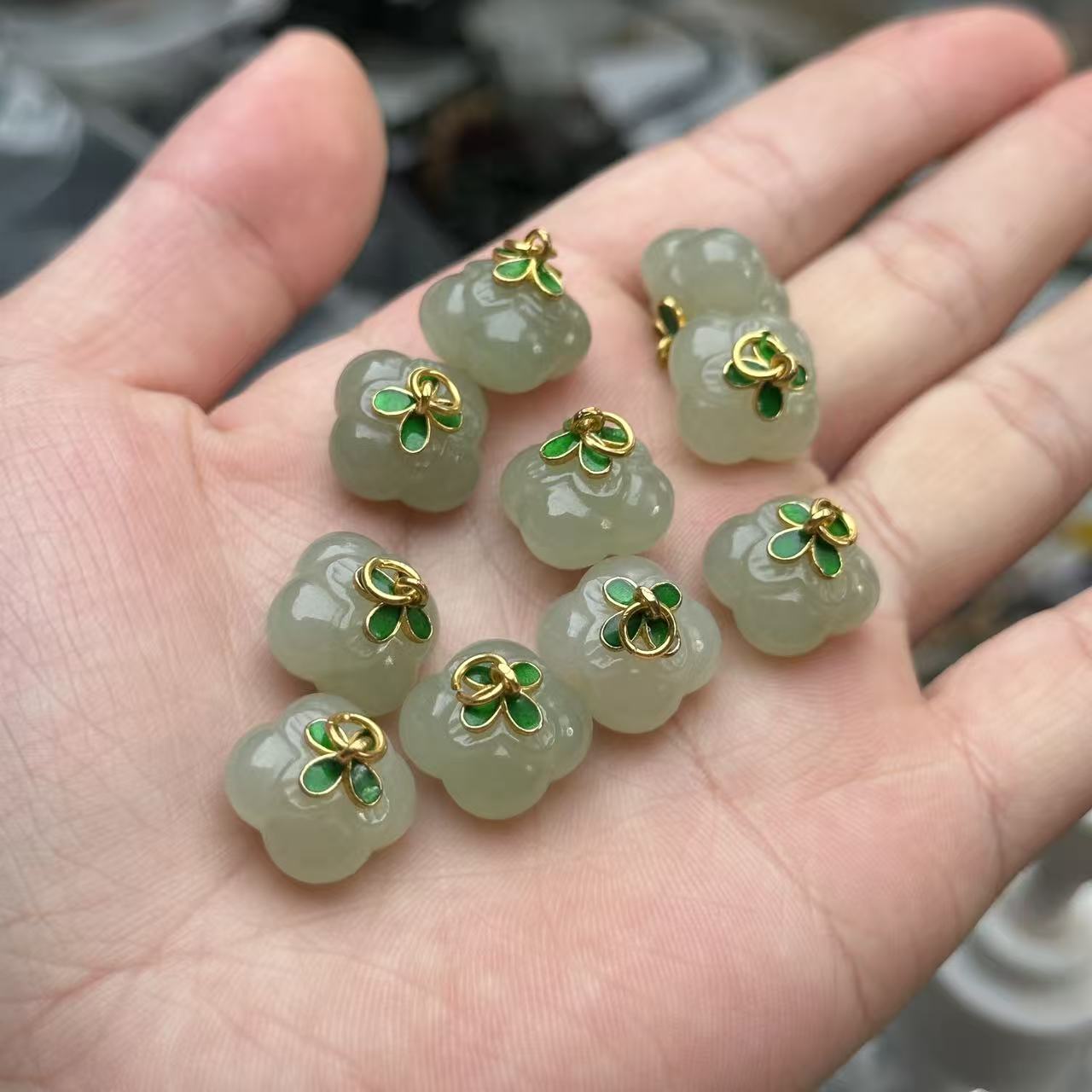 【A218】和田玉小柿子吊坠多样性发其一