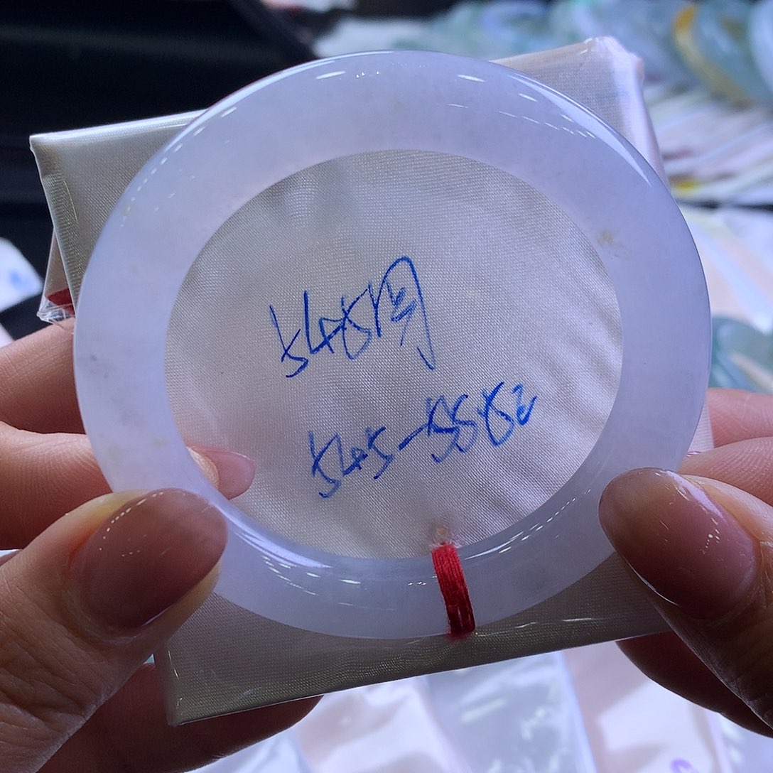 翡翠手镯未镶嵌5455圆