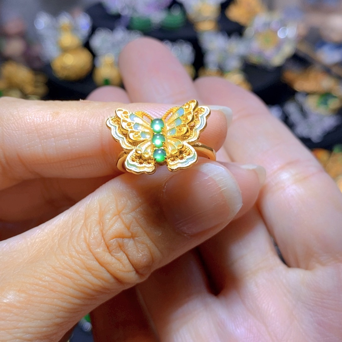 翡翠银S925镶嵌耳钉天然翡翠