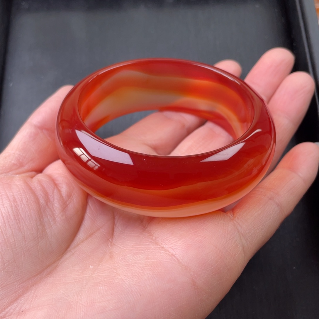 玛瑙/玉髓手镯未镶嵌56圈口