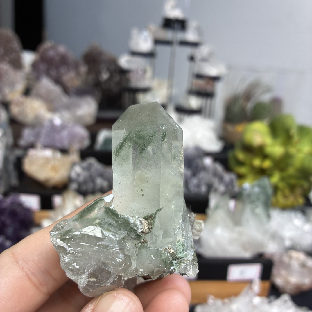绿幽灵水晶绝美捡漏