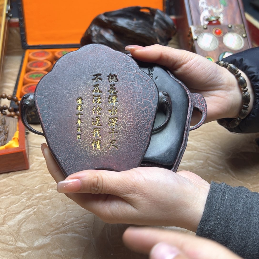 大叶紫檀（黑酸枝木类）