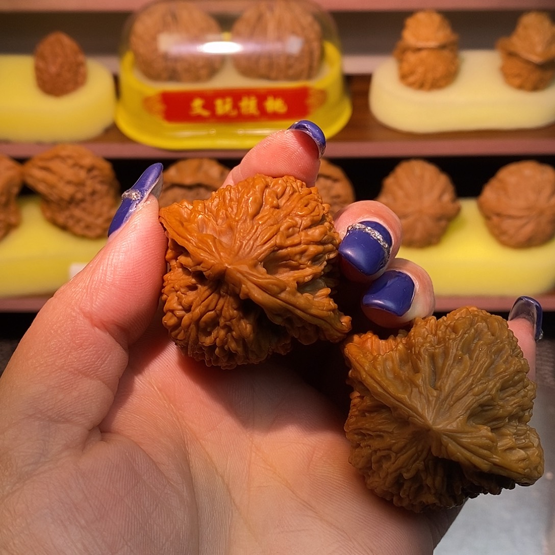 晨***阿文玩核桃把件46全品南疆石