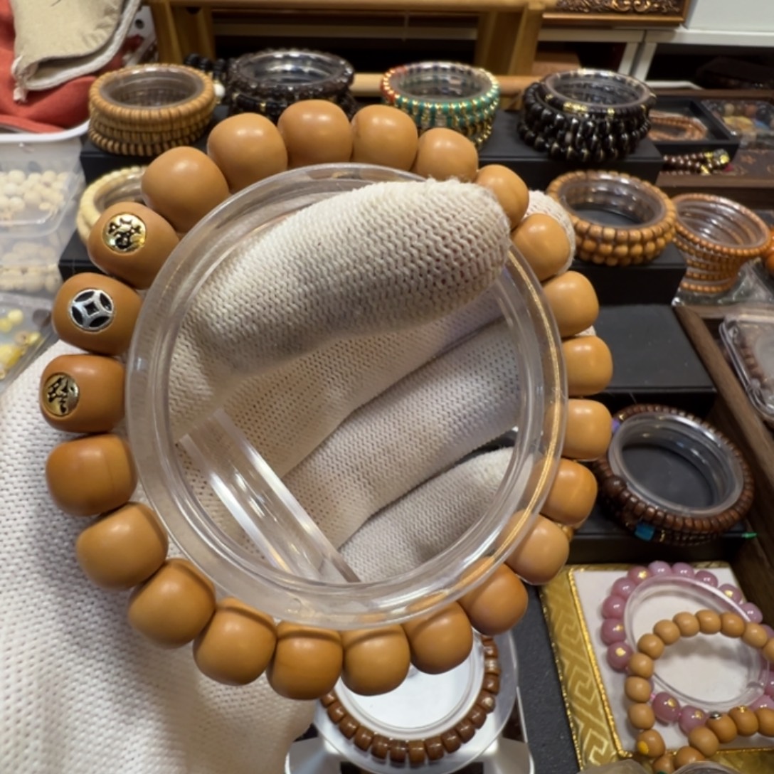 ゛***1猴头核桃吊坠猴头老型带镶嵌