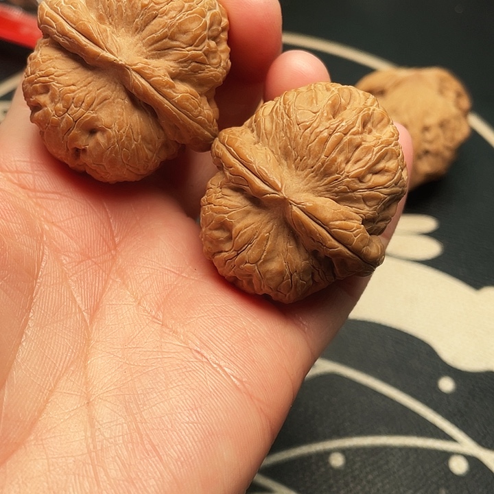 文玩核桃把件平谷元宝