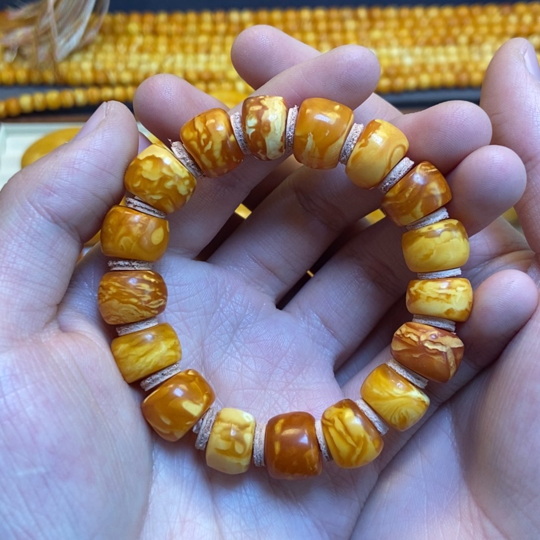 琥珀珠宝奇石未镶嵌