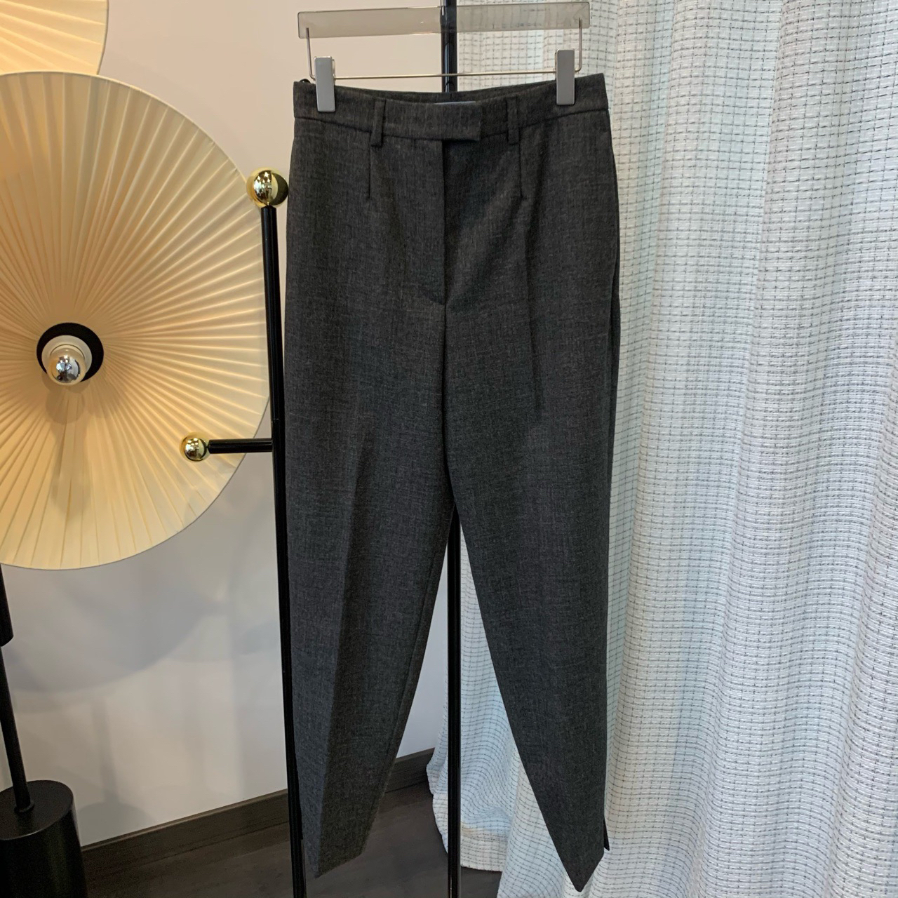 99新 Prada/普拉达 Prada普拉达 灰色西装裤 42码