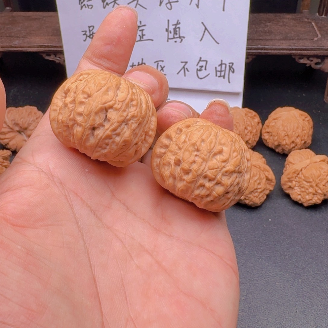 文玩核桃吊坠m****l乾隆磨