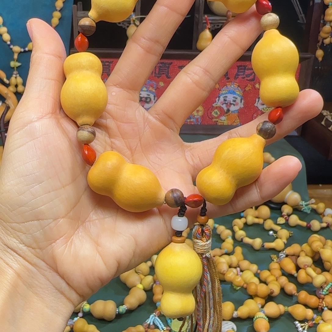 慕***蒋葫芦草里金手持葫芦