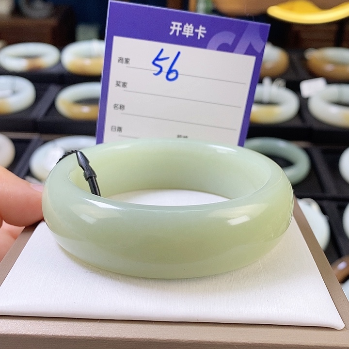 未镶嵌手镯和田玉倚*58