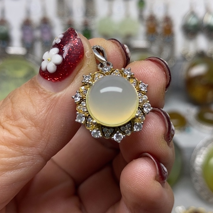 蛇纹石玉吊坠银S925镶嵌