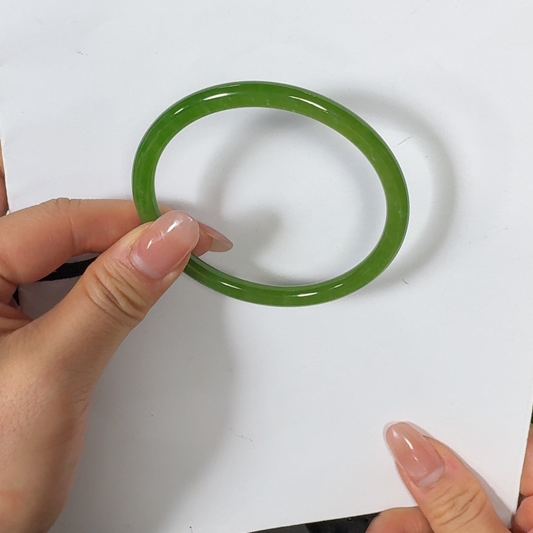 子***青和田玉（碧玉）未镶嵌手镯57乌兰乌德苹果绿叮当猫眼丝