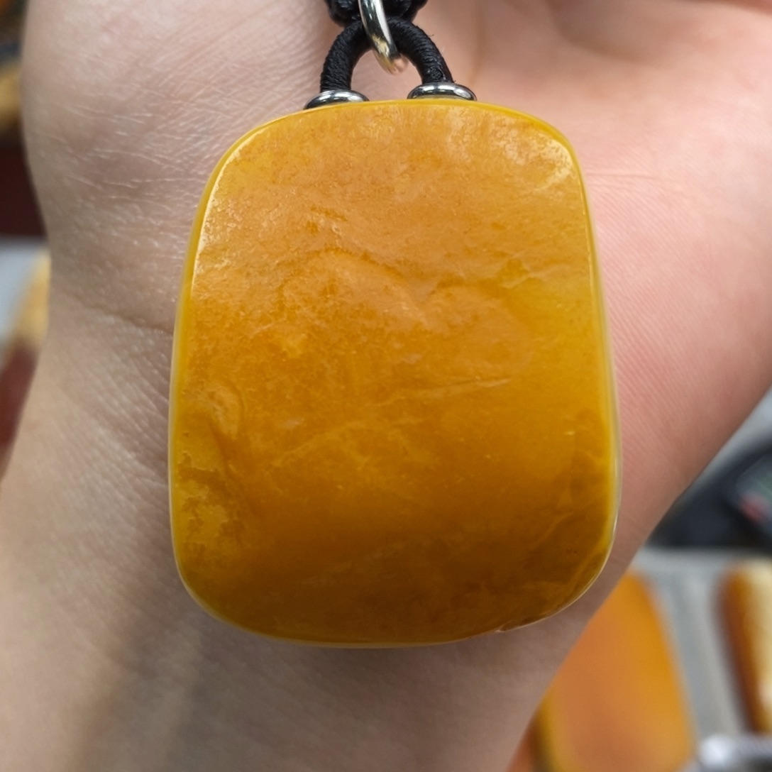 未镶嵌琥珀吊坠(赠链)