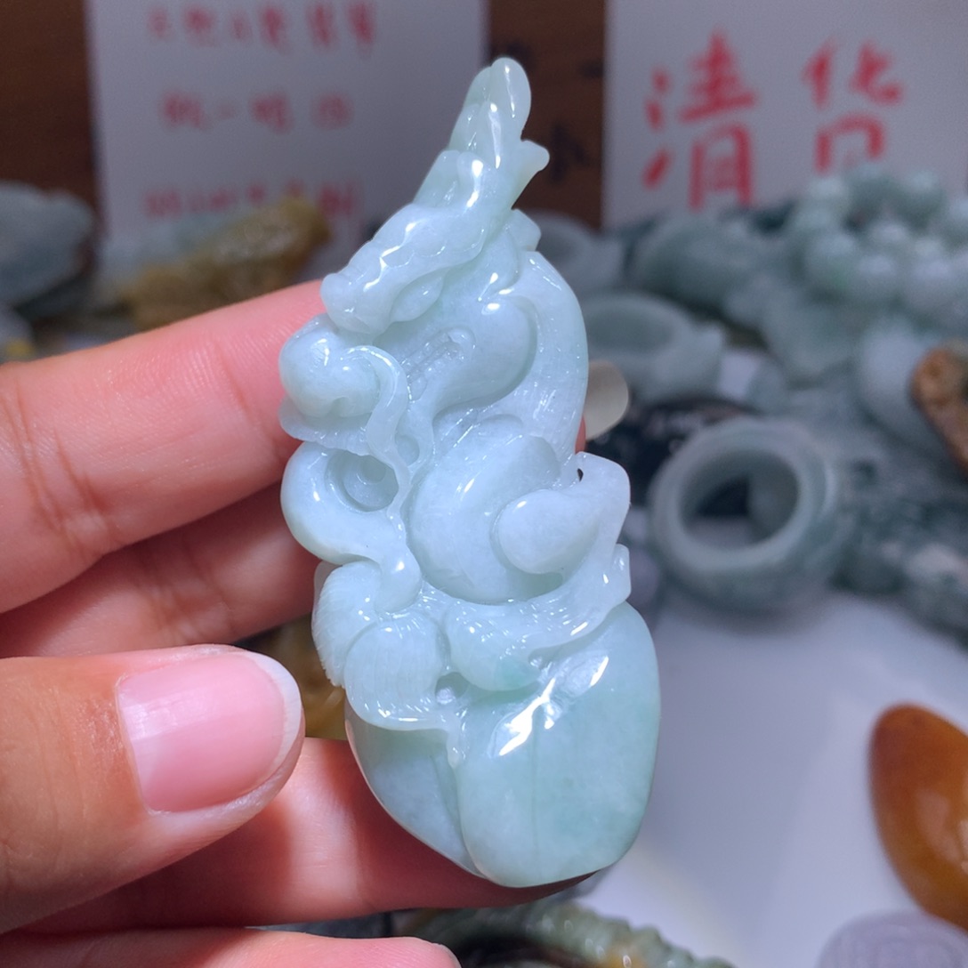 翡翠未镶嵌颈饰保真天然A货翡翠