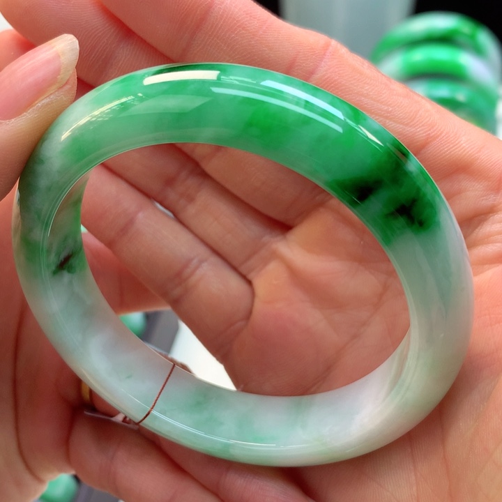 【闪购商品】翡翠手镯未镶嵌天然翡翠手镯