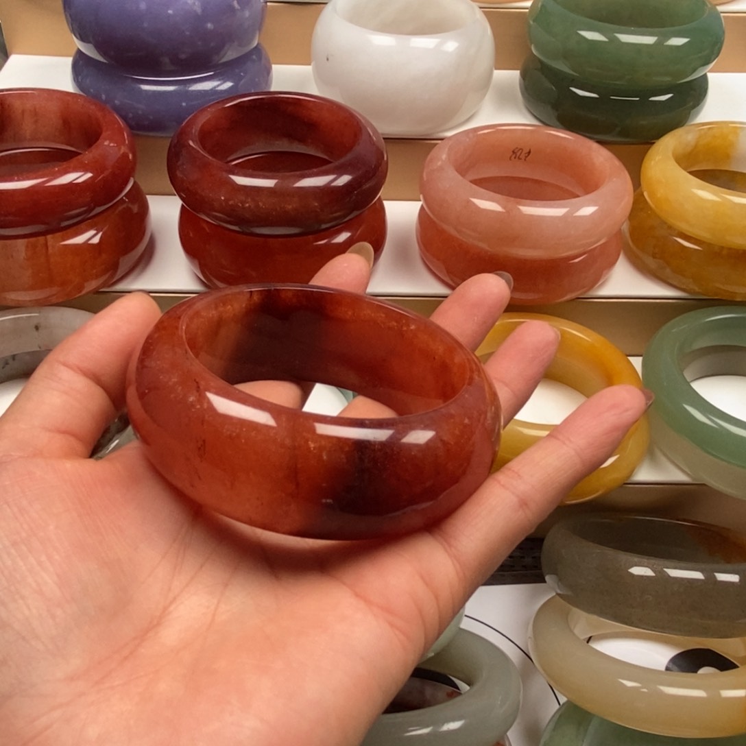 未镶嵌手镯石英质玉（佘太翠）似**空