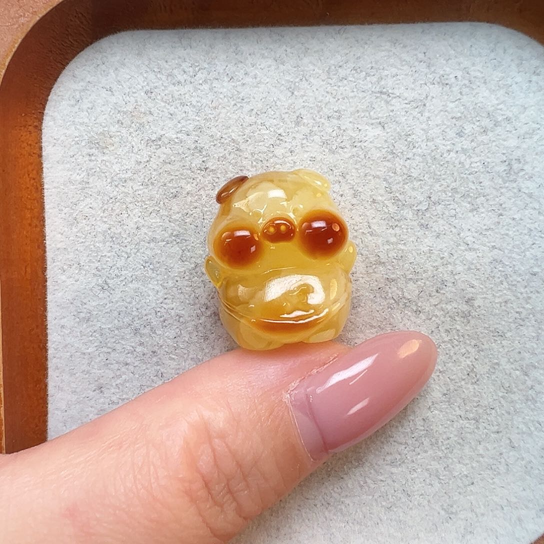 千***龙琥珀未镶嵌珠宝奇石