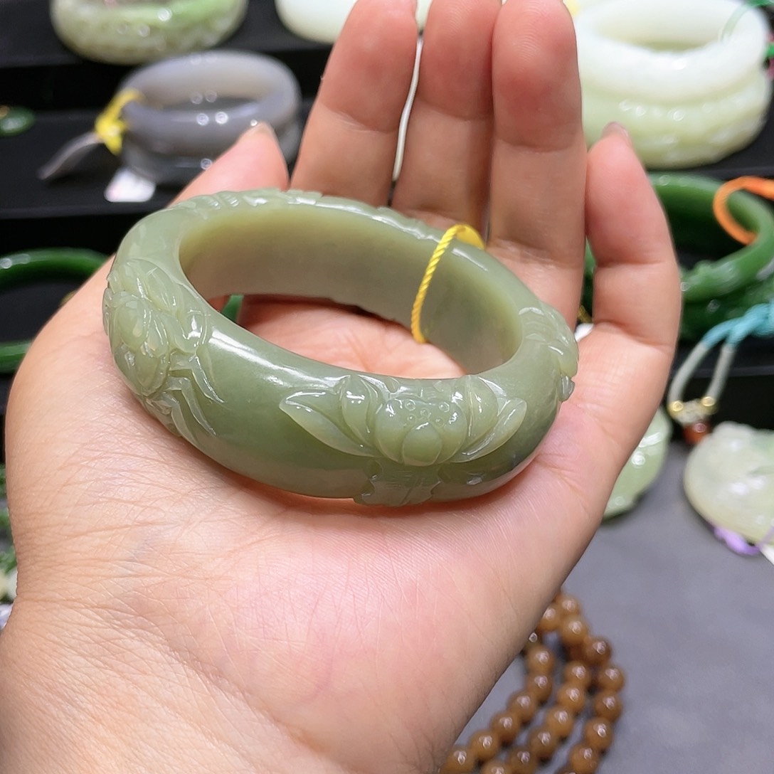 【闪购商品】和田玉手镯55圈口105未镶嵌