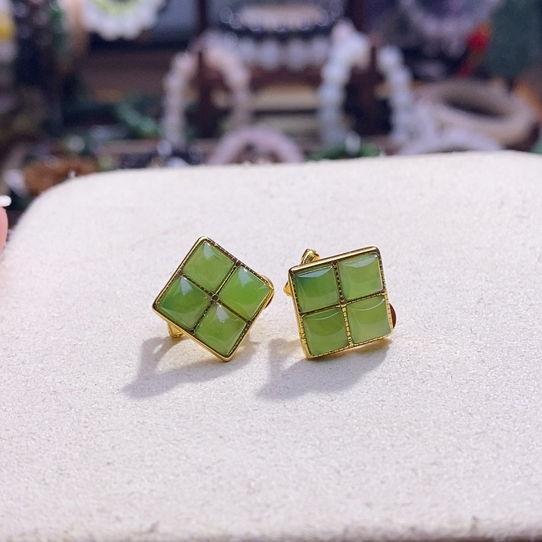 颈饰未镶嵌和田玉碧玉银镶耳扣