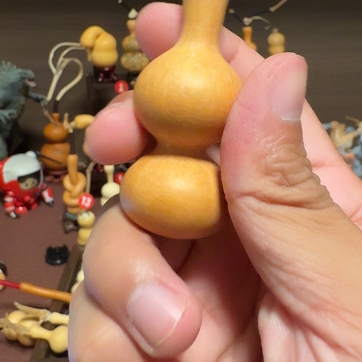 双扁长粗嘴八宝厚皮