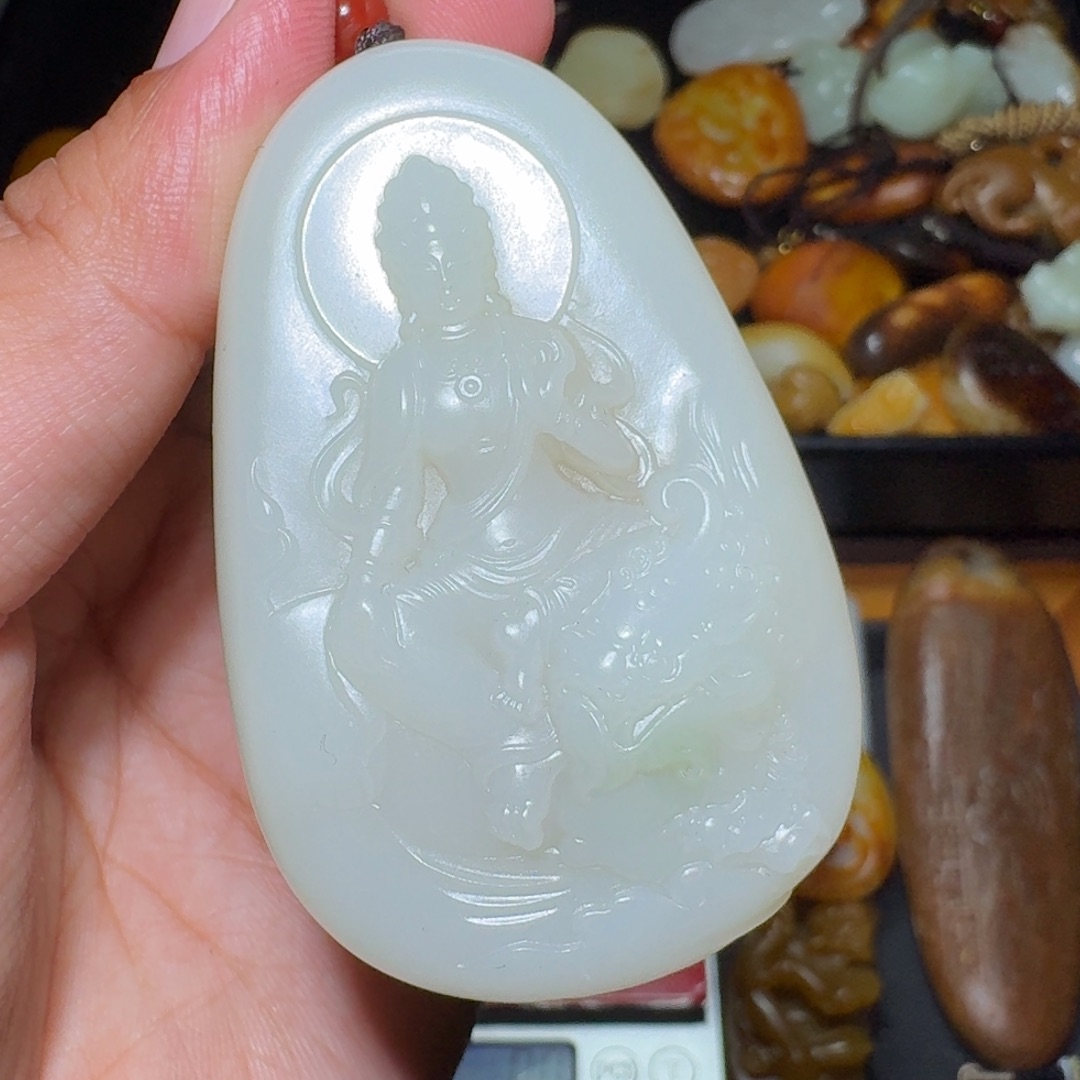 和田玉颈饰未镶嵌