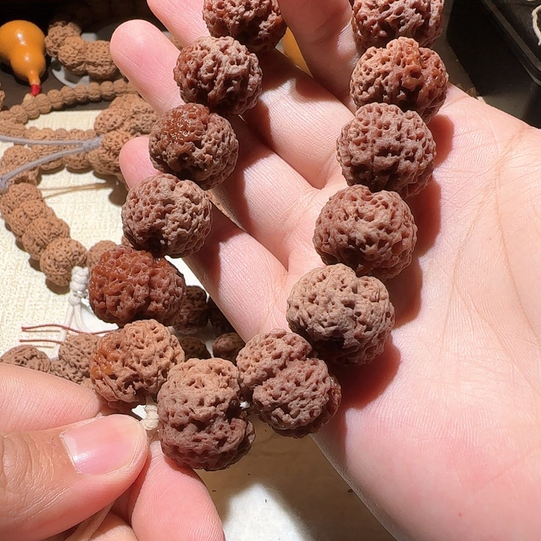 金刚菩提吊坠蜂窝