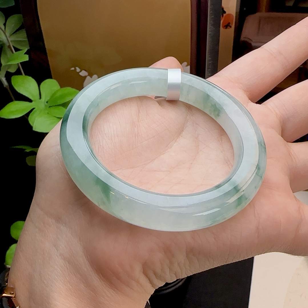 冰飘花 小万天然A货翡翠手镯52圈 不议价