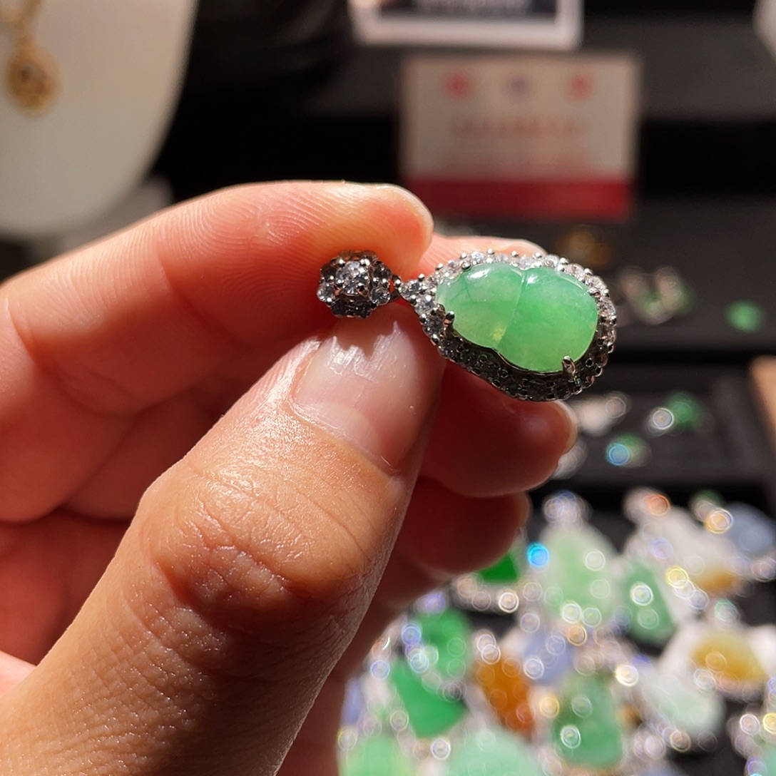 翡翠银S925镶嵌颈饰