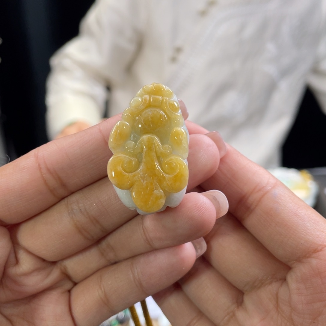 翡翠颈饰未镶嵌代编织