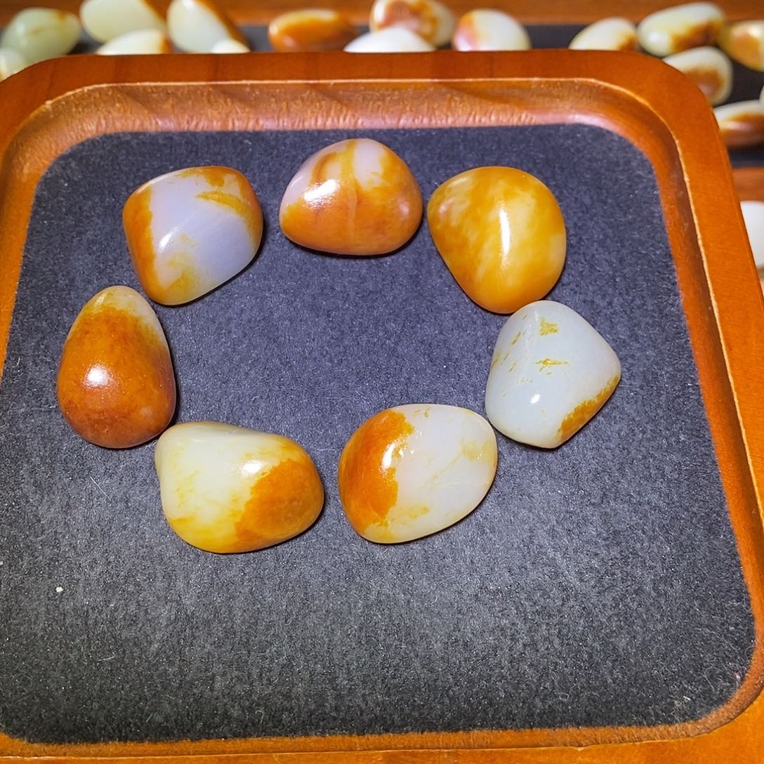 和田玉未镶嵌手串