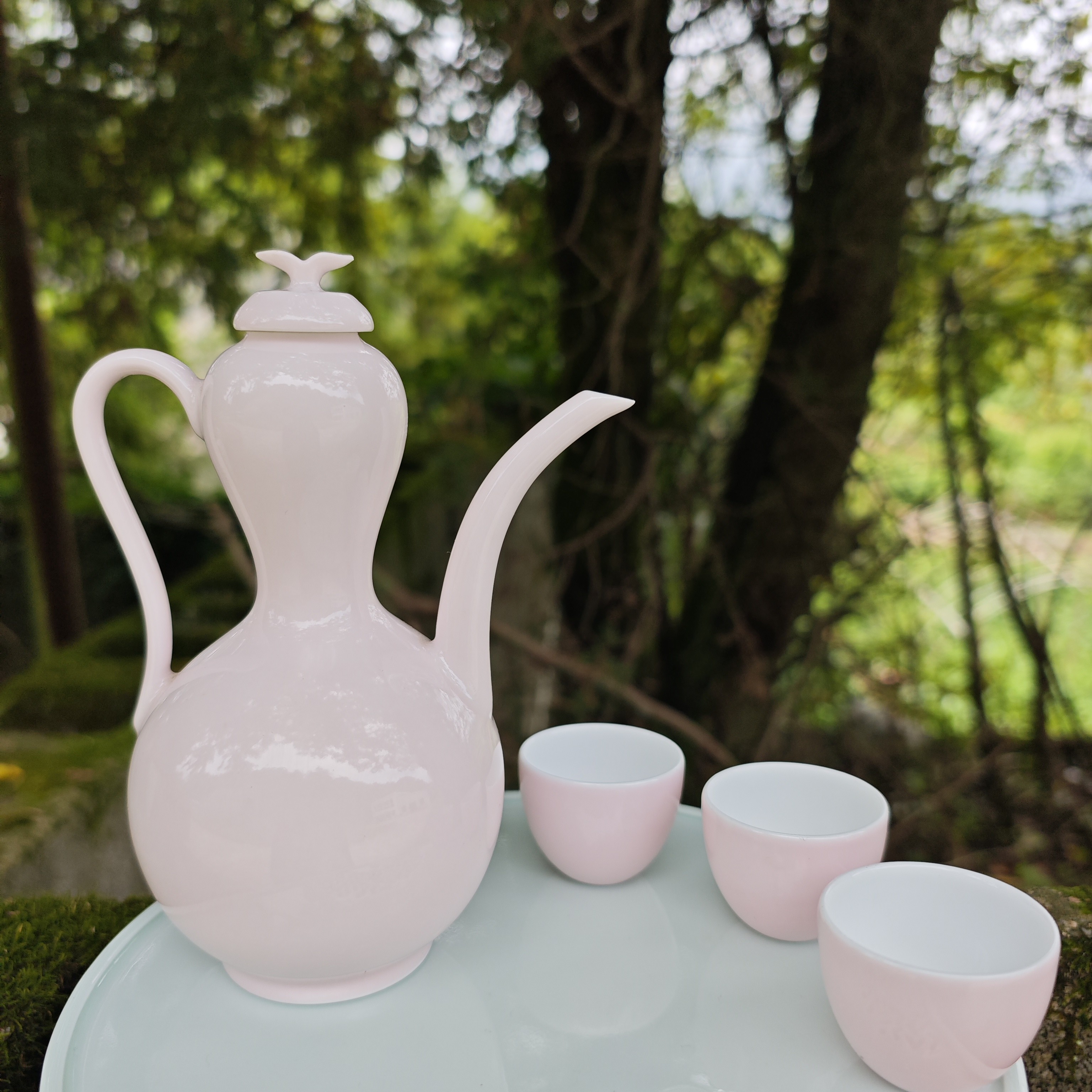 酒盅高档酒具套装3人共品。未带茶盘。