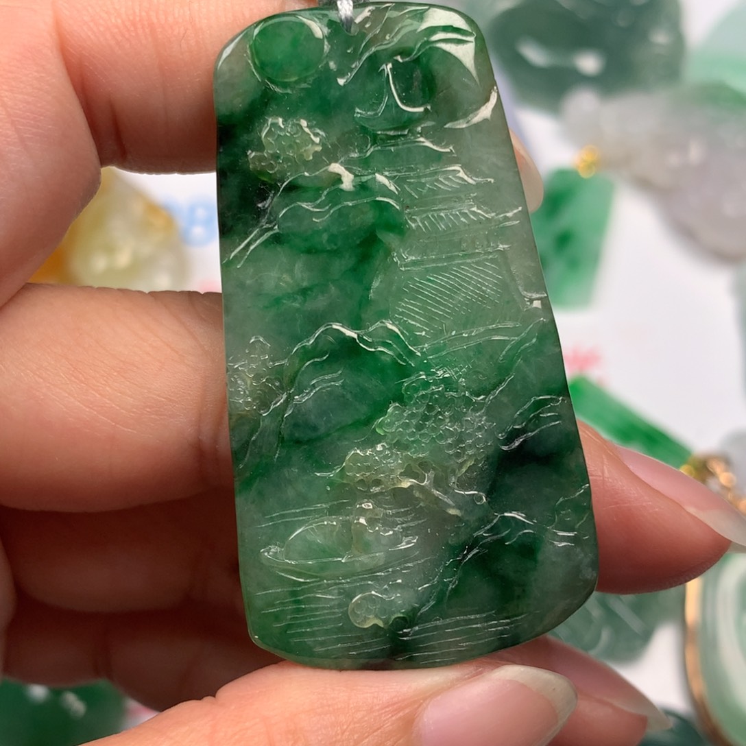 翡翠未镶嵌颈饰翡翠