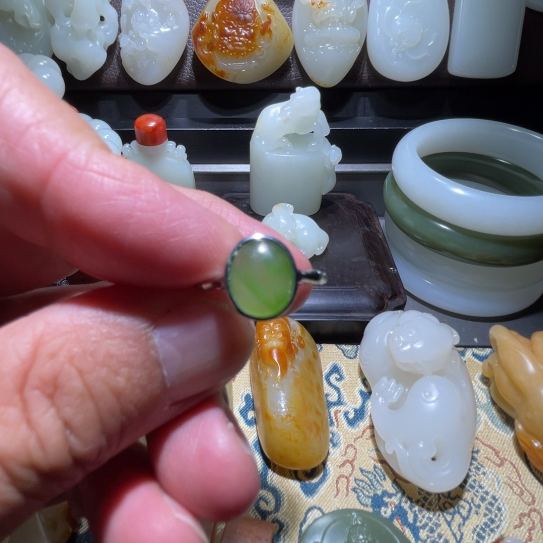 和田玉（糖玉）戒指钛钢
