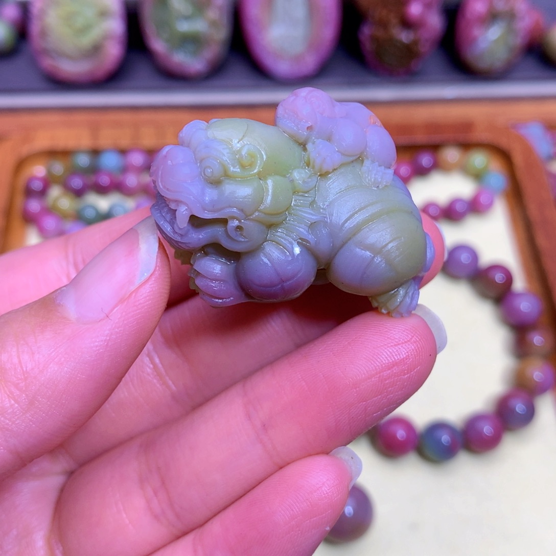 金***⁰玛瑙未镶嵌挂件盐源定制