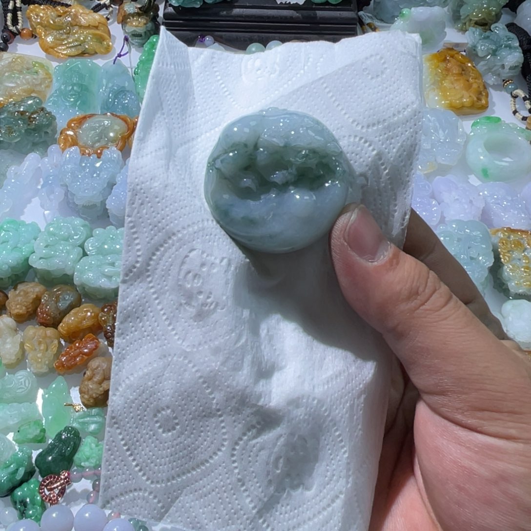 翡翠颈饰未镶嵌天然