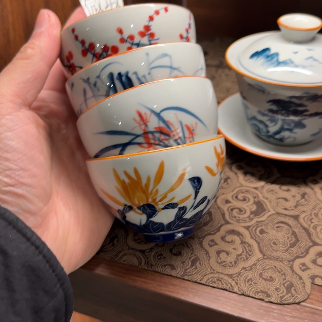 釉下手绘茶具微瑕