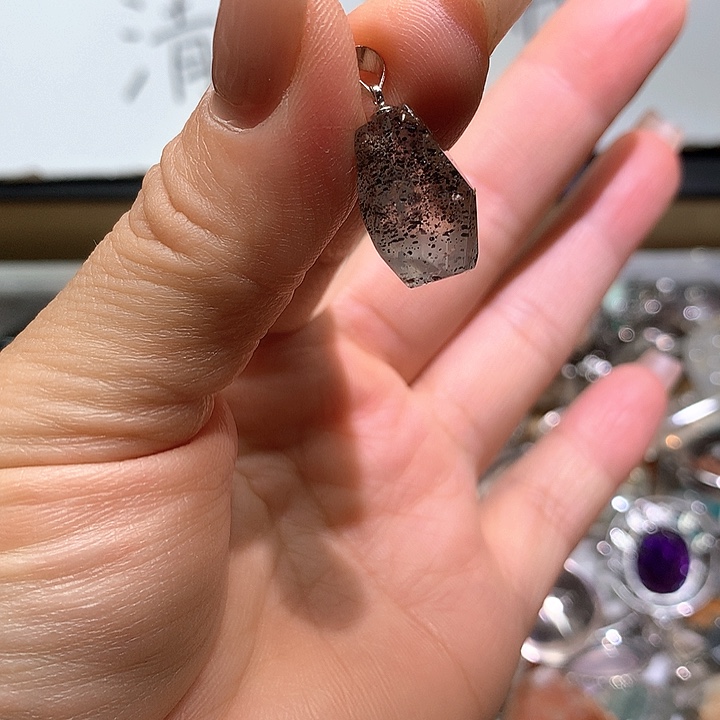 颈饰未镶嵌水晶水晶
