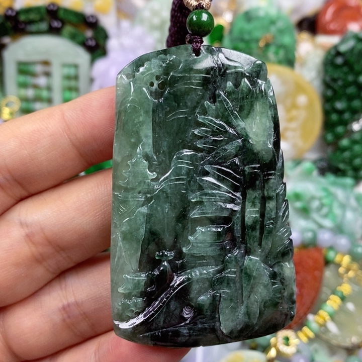 吊坠(赠链)未镶嵌翡翠