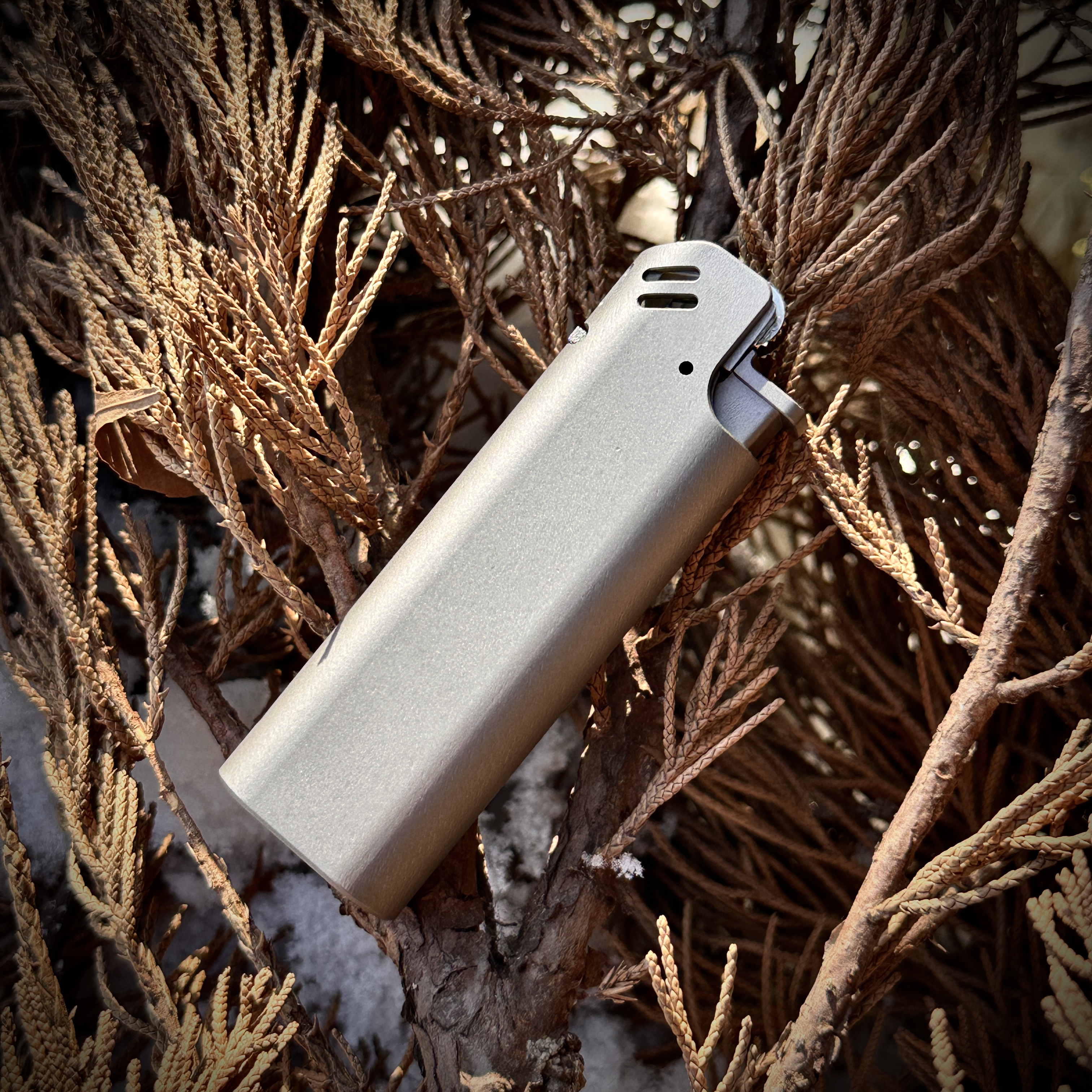 钛合金猎鹰一体砂轮气体打火机