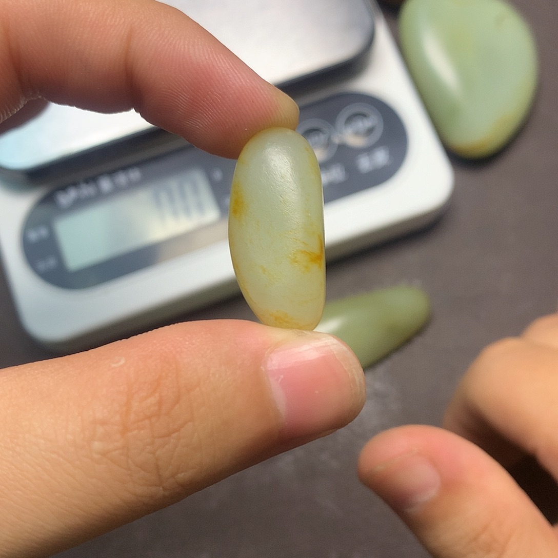 和田玉（糖玉）未镶嵌挂件