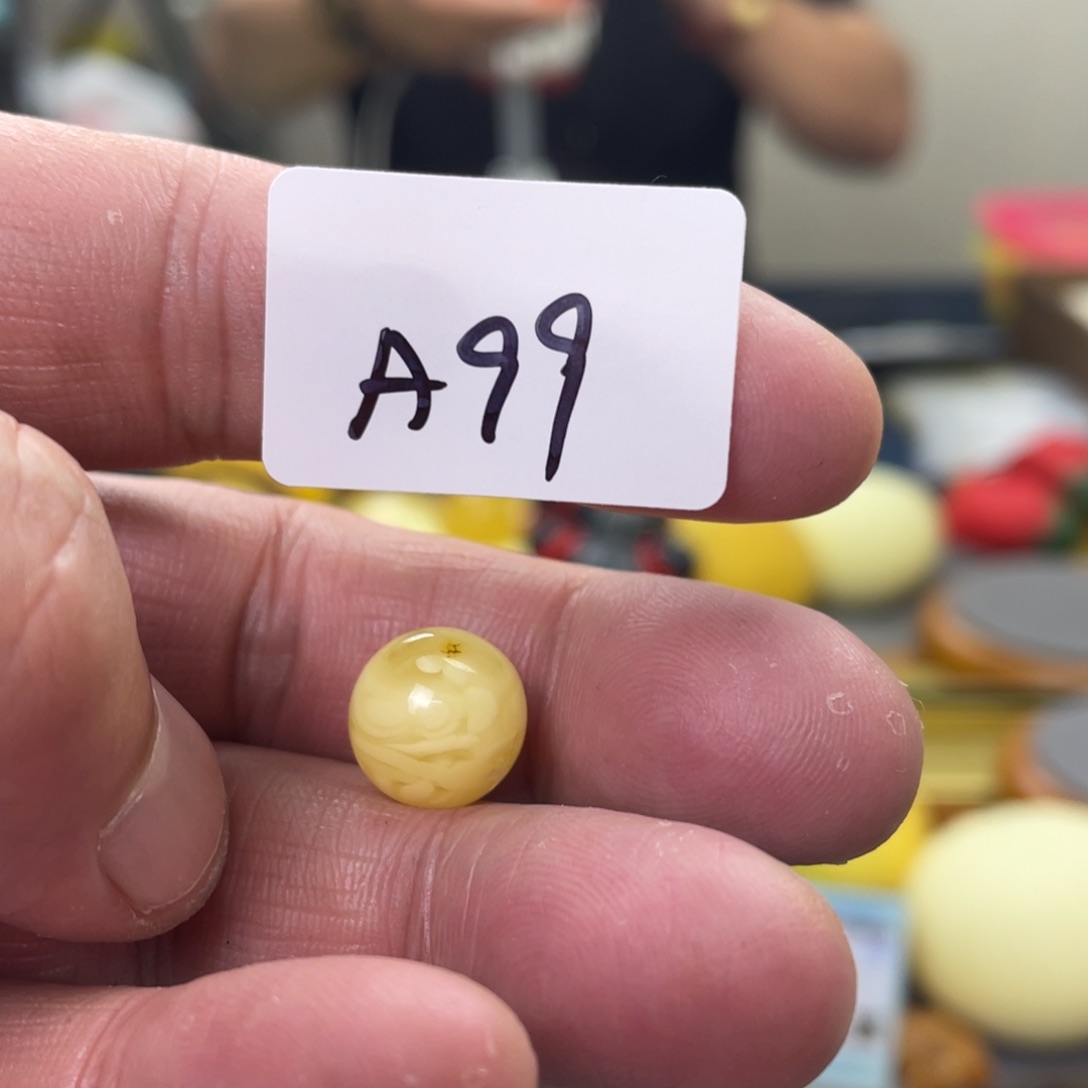 手链琥珀未镶嵌多样性发，发其中一件