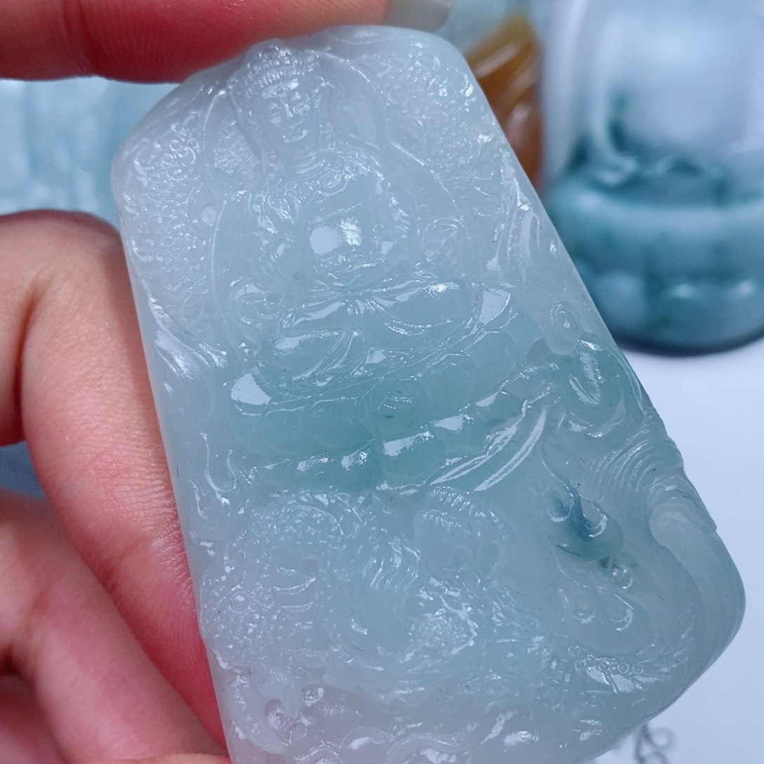 定制翡翠吊坠未镶嵌