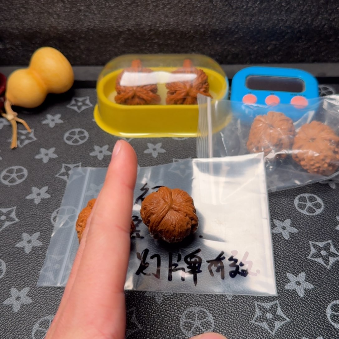 吊坠文玩核桃核桃树的栽培与管理技术研究