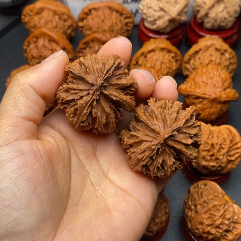 【闪购商品】文玩核桃把件灯笼
