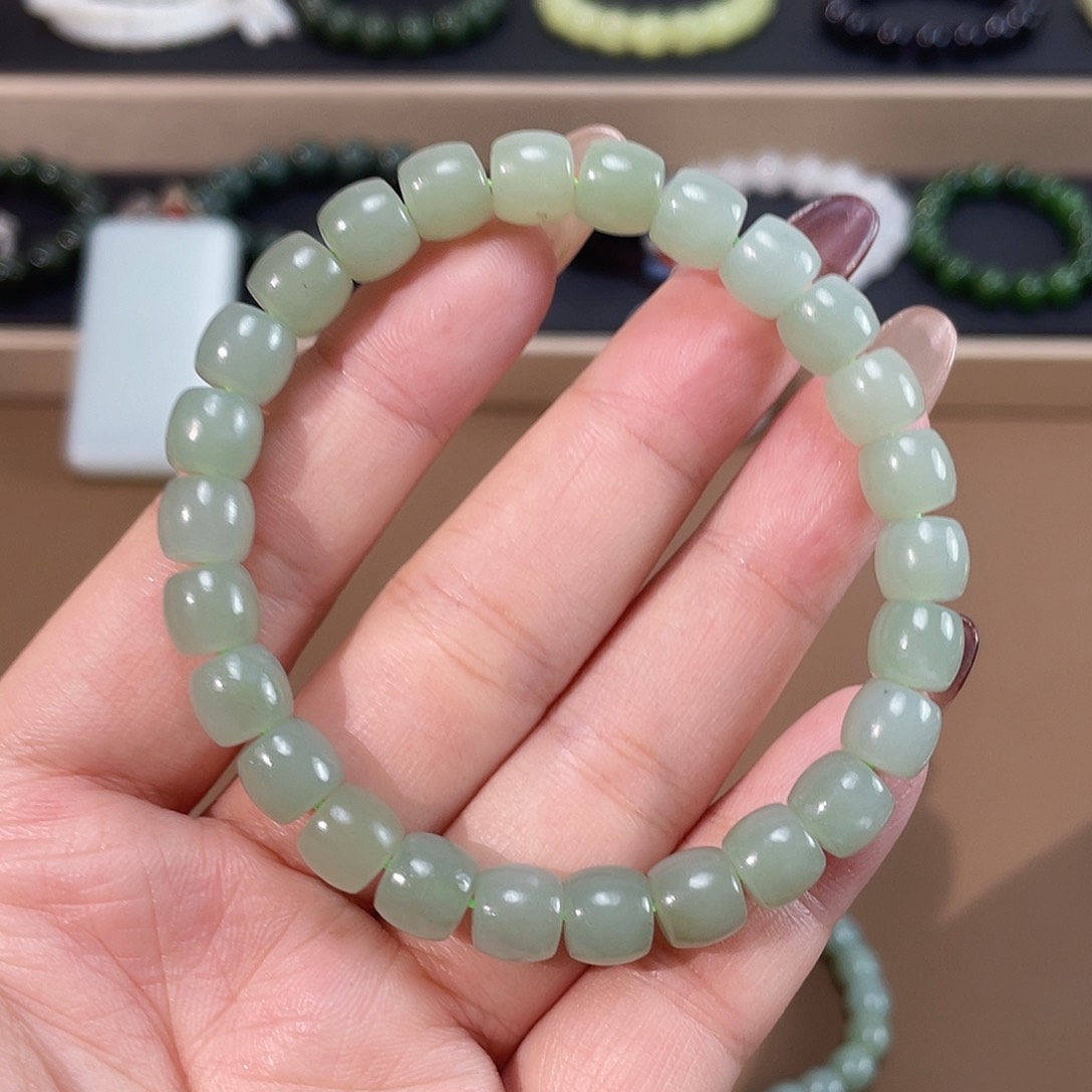 和田玉手链未镶嵌8.0