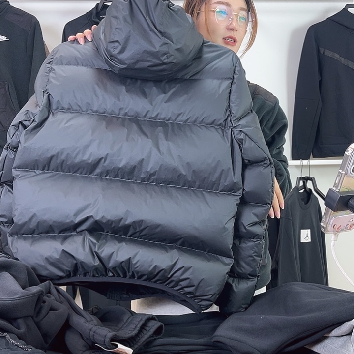 黑色断码羽XL码140-160斤不退换