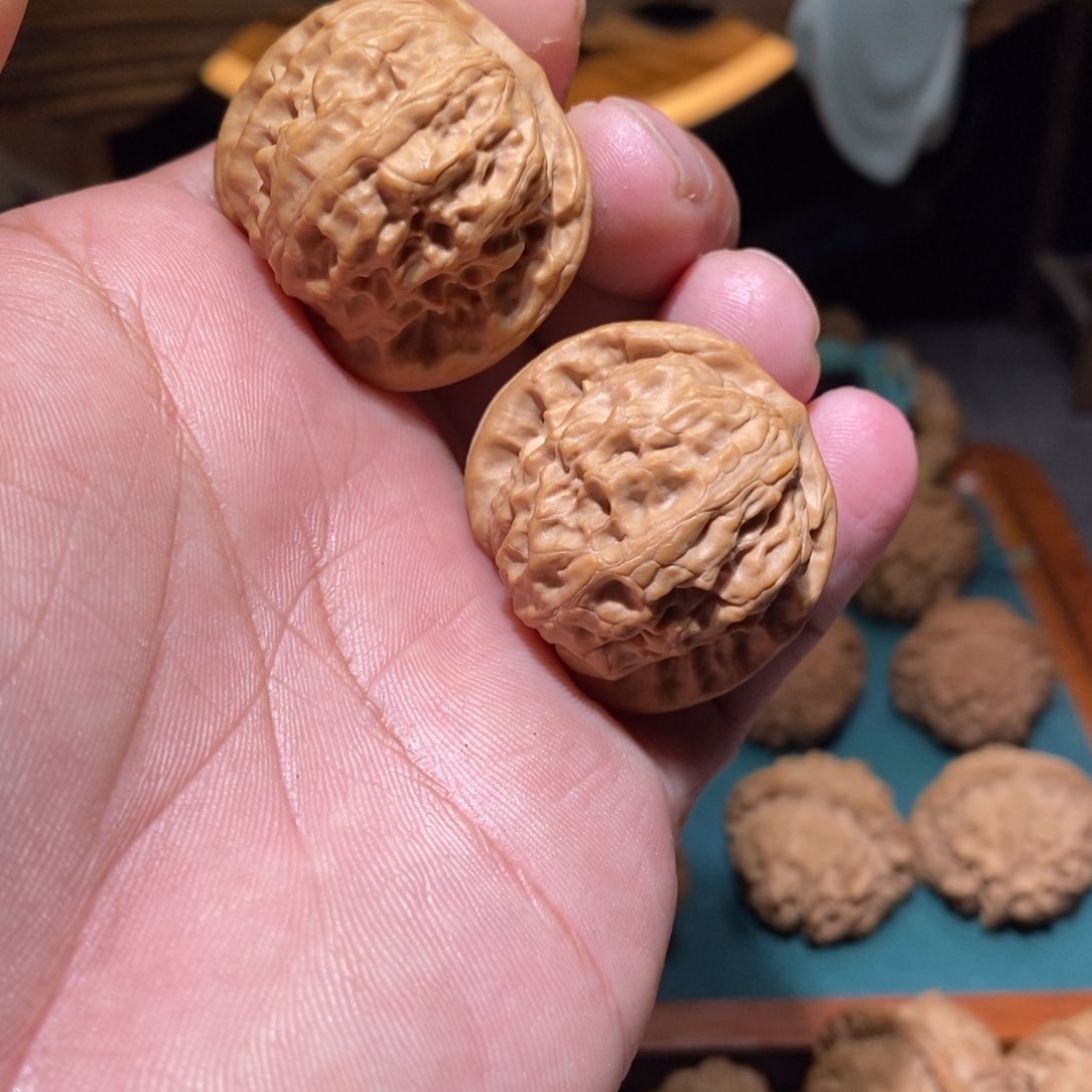 文玩核桃吊坠野狼37