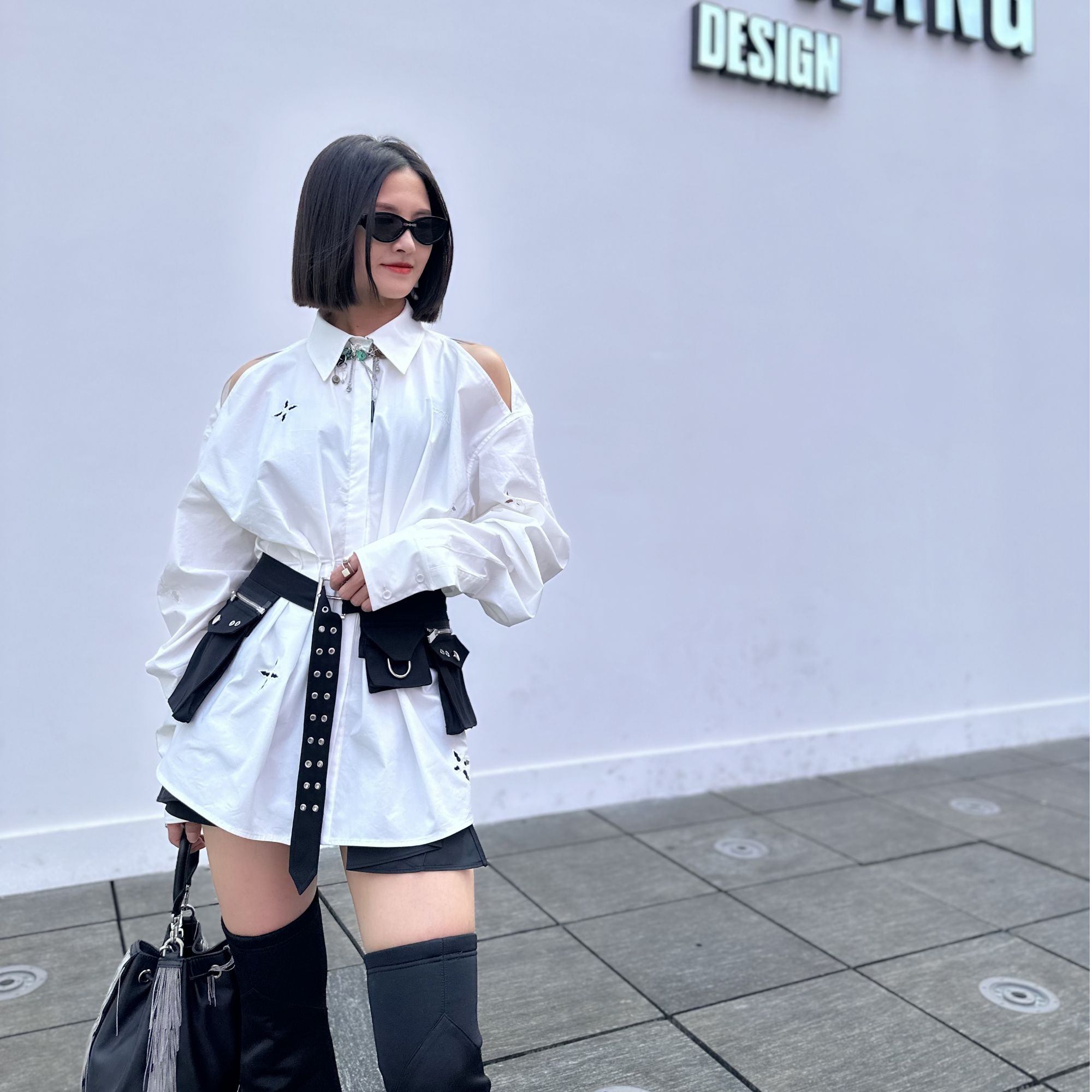 小众设计感收腰显瘦时尚拼接镂空衬衣衬衫宽松气质长袖白色上衣